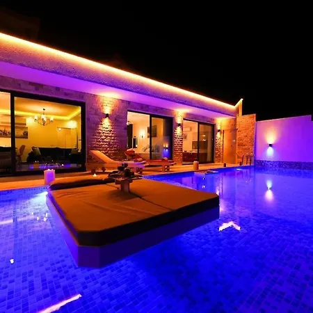 Muenih - Hill Kalkan